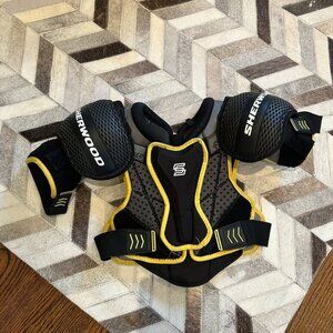 Sherwood Rekker Element 4 Junior Hockey Shoulder Pads | Junior (youth) Medium